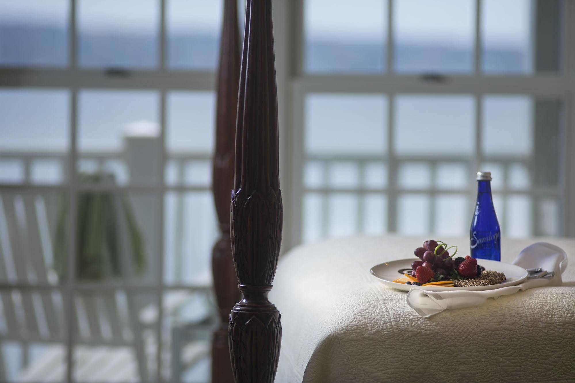 The Geneva Inn Lake Geneva Extérieur photo